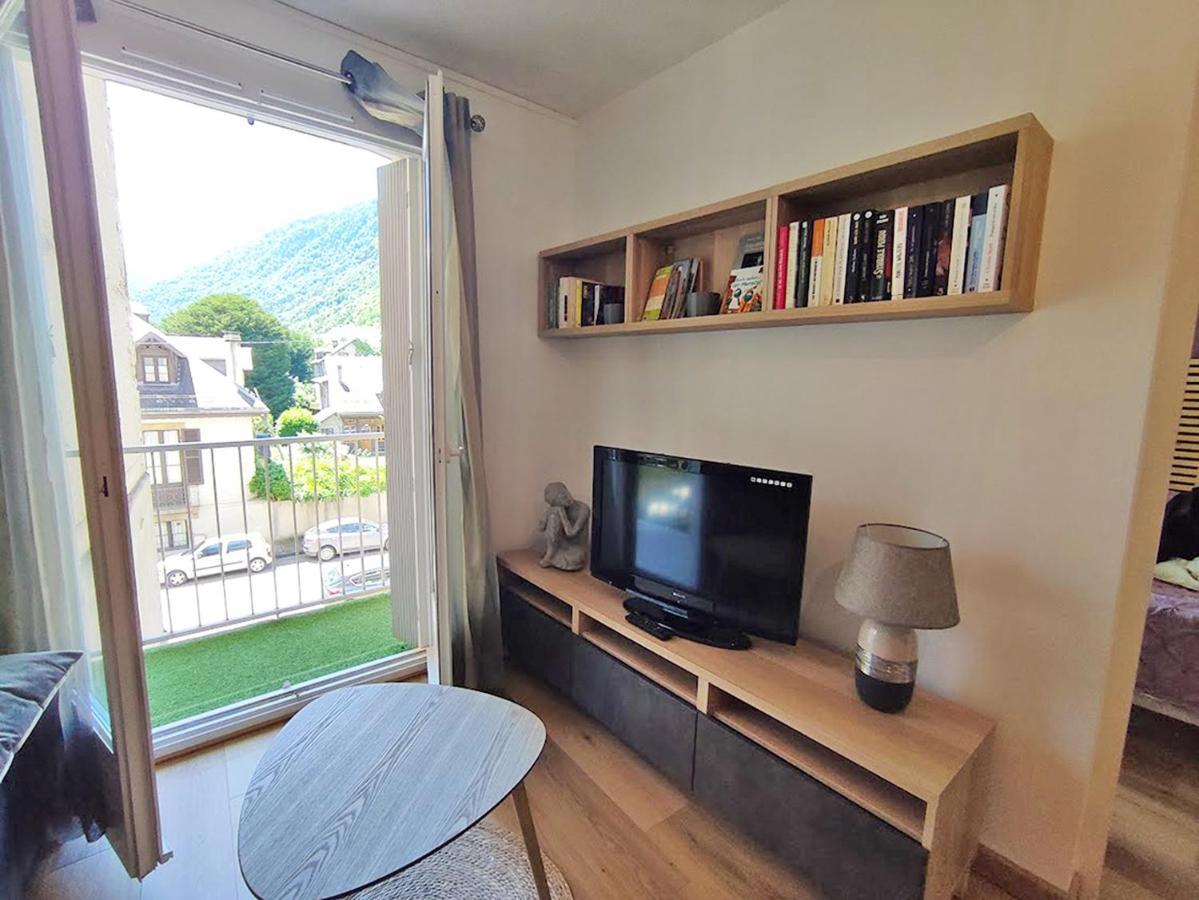 Chez Dominique, T2, Centre Ville, Vue Montagne, Wifi, 4 Personnes Bagnères-de-Luchon Exterior foto